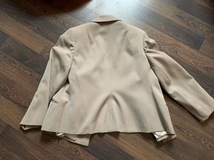 Винтажный пиджак с плечиками