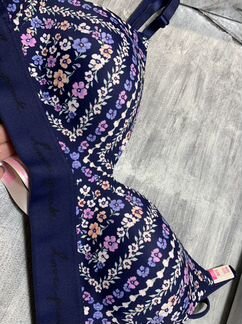 Бюст Victoria’s Secret