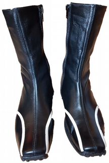 Продам новые сапоги демисезонные finn flare