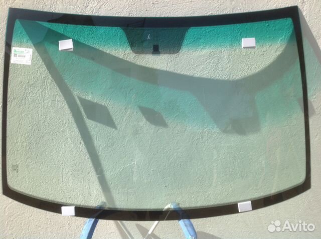 MB vito/viano (W639) 03- лобовое стекло