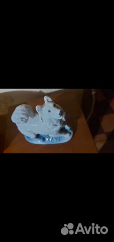 Статуэтка фарфор