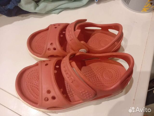 Сандали crocs c8