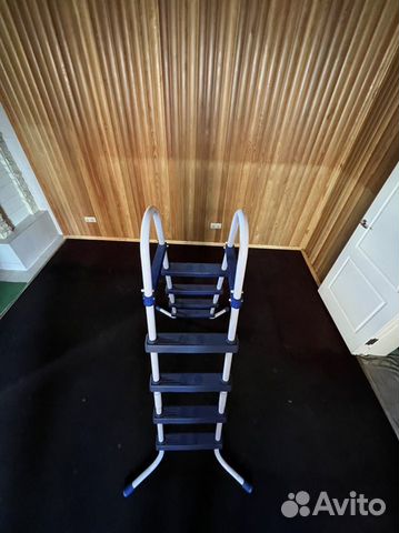 Лестница для каркасного бассейна