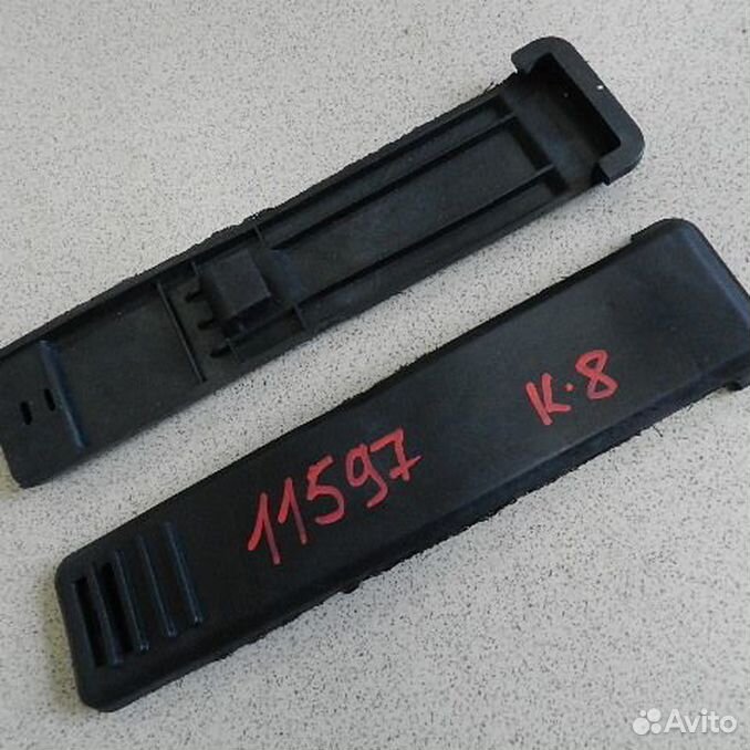 Резинка крепления крыла ман тга. Резинка крепления крыла man tgx. Резинка крепления крыла. Резинка крепления крыла вольво fh. Резинка крепления крыла.