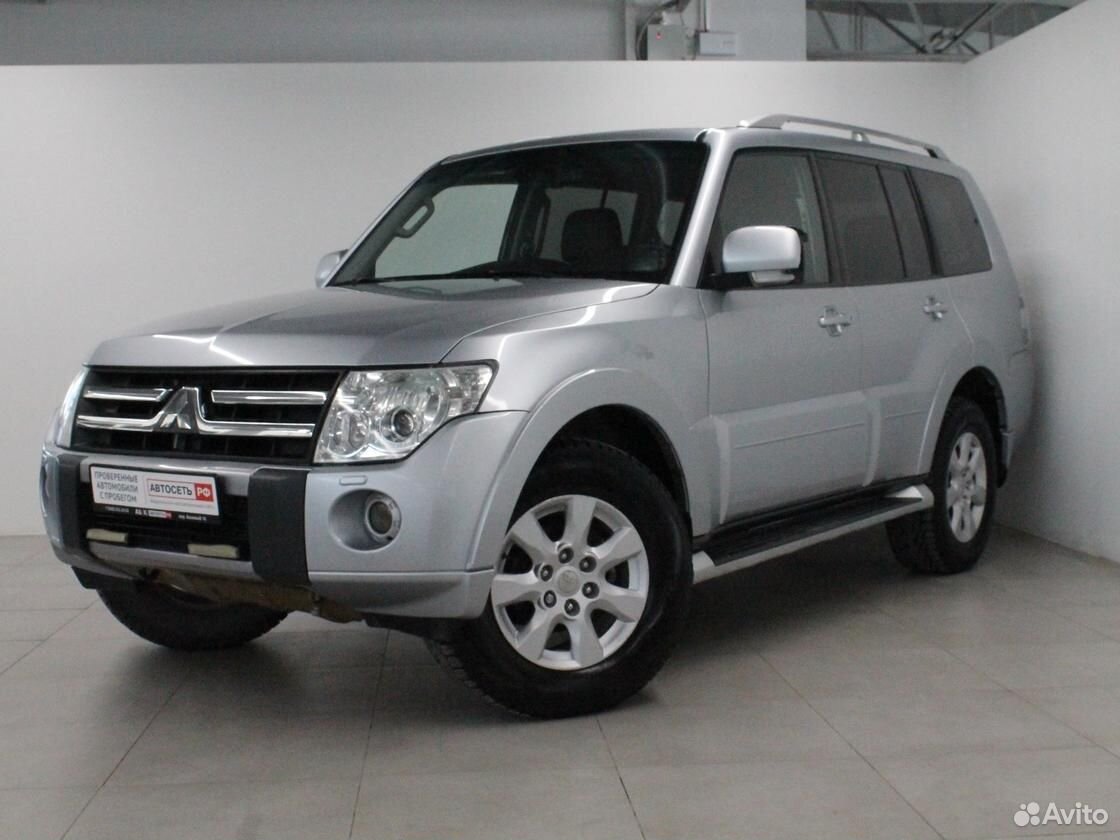 Mitsubishi Pajero 2011.