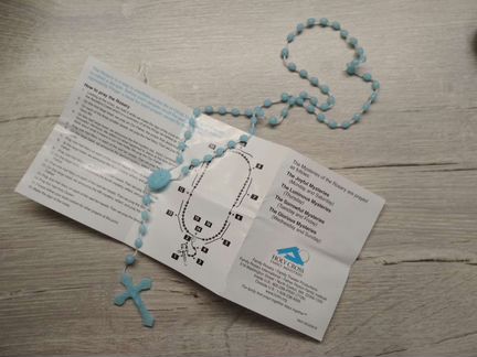 Крестик католический