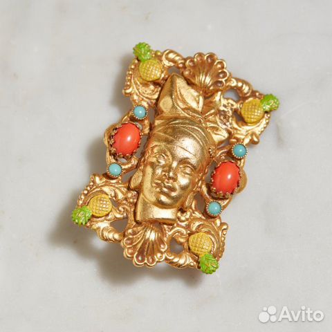 Брошь Королева