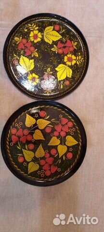 Подносы, тарелки декоративные