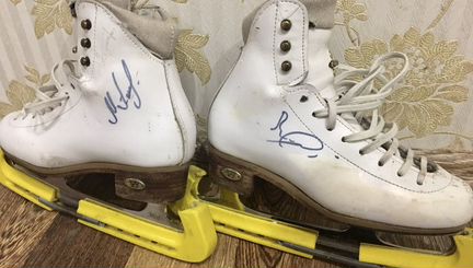 Фигурные коньки riedell