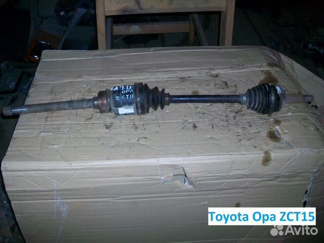 Привод правый на Toyota Opa (Тойота Опа) ZCT15