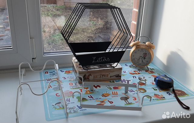 Продам три держателя, 2 кухонных точно