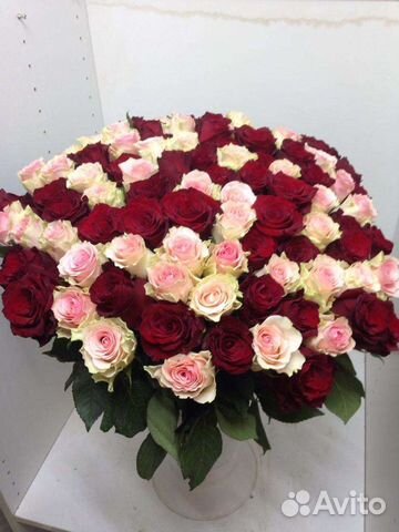 Букет белых роз 35 штук 70 см