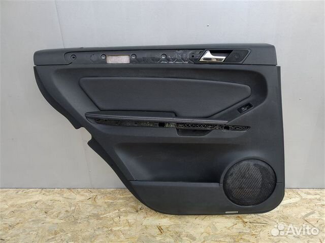 Обшивка двери задняя левая Mercedes Gl-Class X164