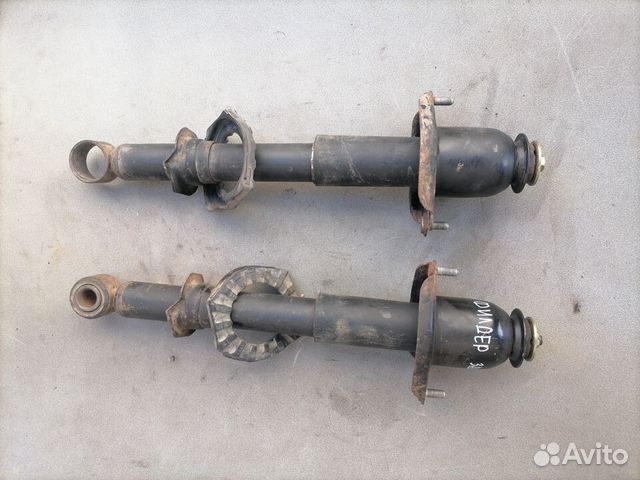 Амортизатор задний для Toyota Corolla Axio/Fielder