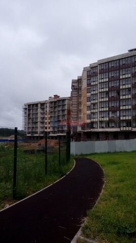 2-к. квартира, 53 м², 2/8 эт.