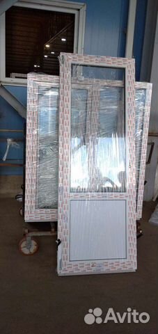 Дверь пластиковая новая