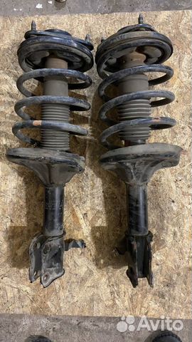 Амортизатор передний Mitsubishi Outlander