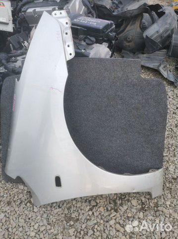 Крыло переднее правое Toyota Prius NHW20