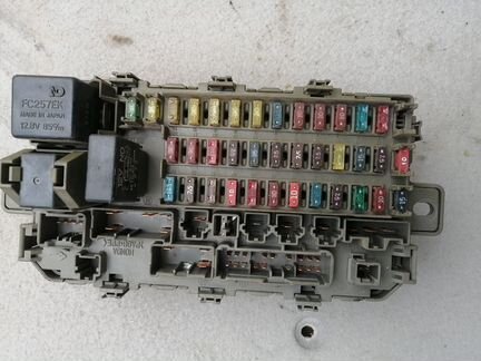 Блок предохранителей для Honda CR-V 1996-2002