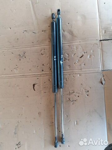 Амортизаторы крышки багажника Фольксваген Т4