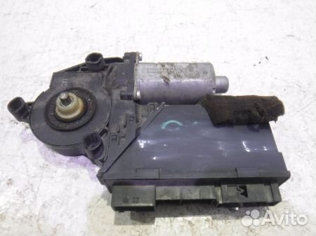 Моторчик переднего правого стеклоподъемника 955624