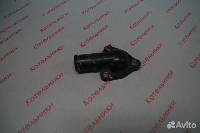 Nissan 13049-9F600 Крышка термостата