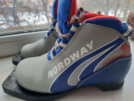 Лыжные ботинки 30 размера