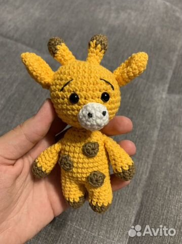 Вязаная игрушка Жирафик