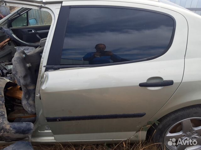 Дверь задняя левая пежо 407 В наличие