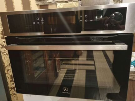 Духовой шкаф electrolux новый