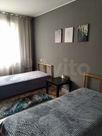 3-к. квартира, 90 м², 2/10 эт.
