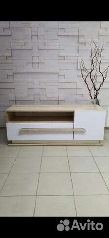 Тумба под телевизор Дора