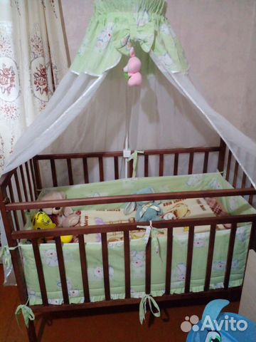 Кровать с маятником,что на ней все в подарок