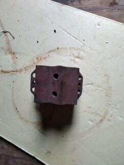 Подушка двигателя