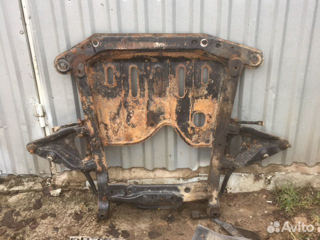 Подрамник renault logan