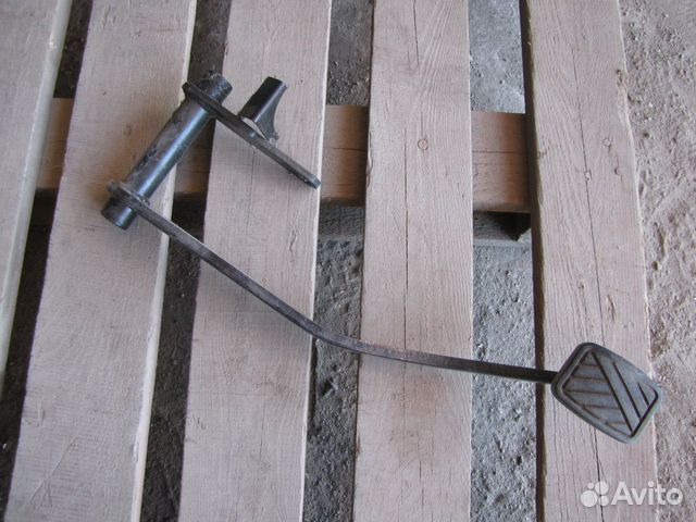 Педаль тормоза Suzuki Liana