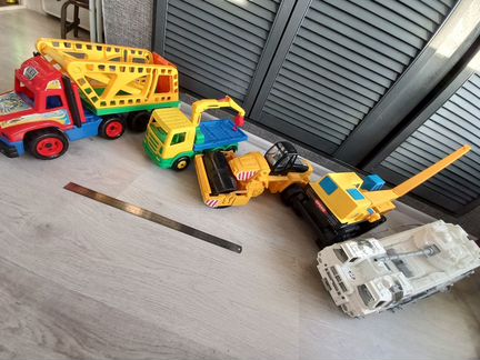 Игрушки машина большая