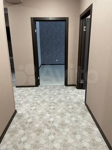 2-к. квартира, 72,7 м², 3/10 эт.