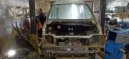 Кузов по частям Ниссан Серена с24