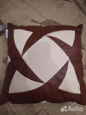 Подушки кожаные новые