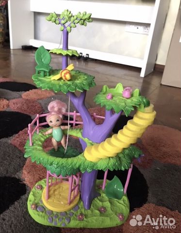 Домик-дерево с куколкой