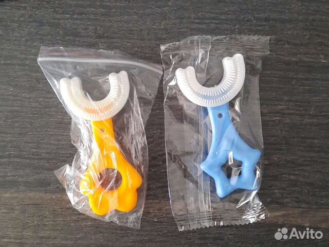 Щетка массажёр грызунок прорезыватель U-образная