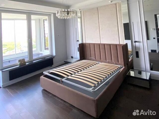 Мягкие стеновые панели, кровать спальня