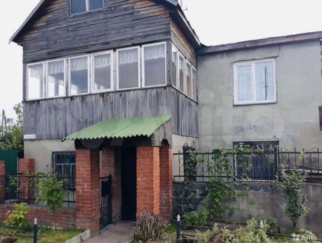 Дом 186 м² на участке 4 сот.