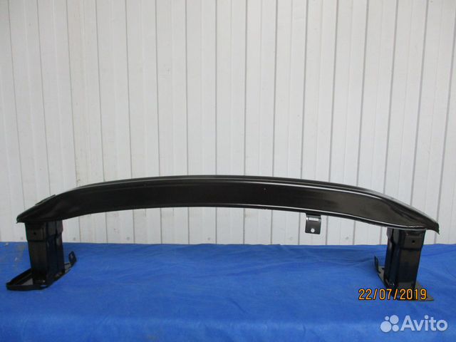 Усилитель бампера фольксваген поло с 10-20 г