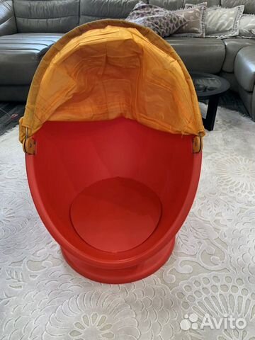 Детское вращающееся кресло- яйцо икеа