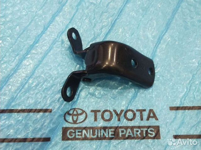 Петля двери Venza задней правой нижняя 68770-04010