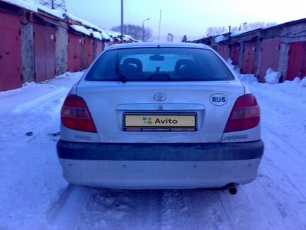 Toyota Avensis 1.8 МТ, 2001, битый, 280 000 км