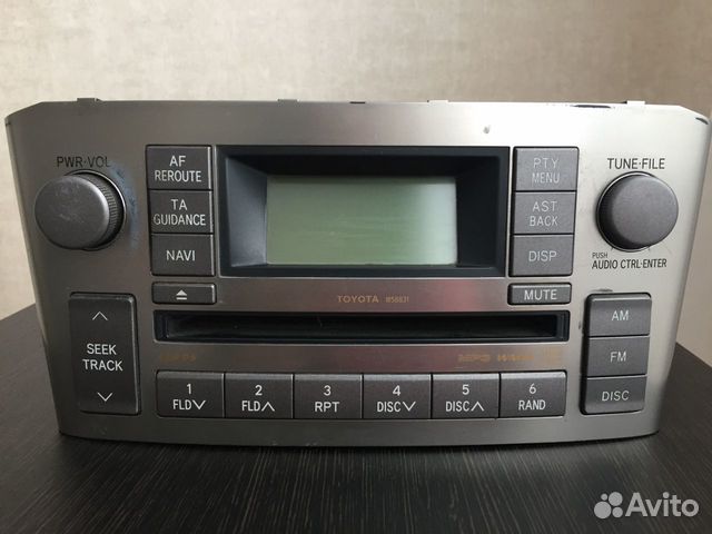 Штатная магнитола Toyota Avensis