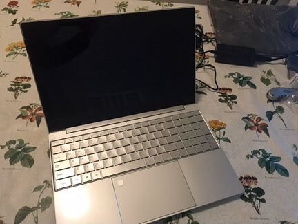 Ноутбук 15,6 дюймов. i5 5257 4K 16gb/1tb
